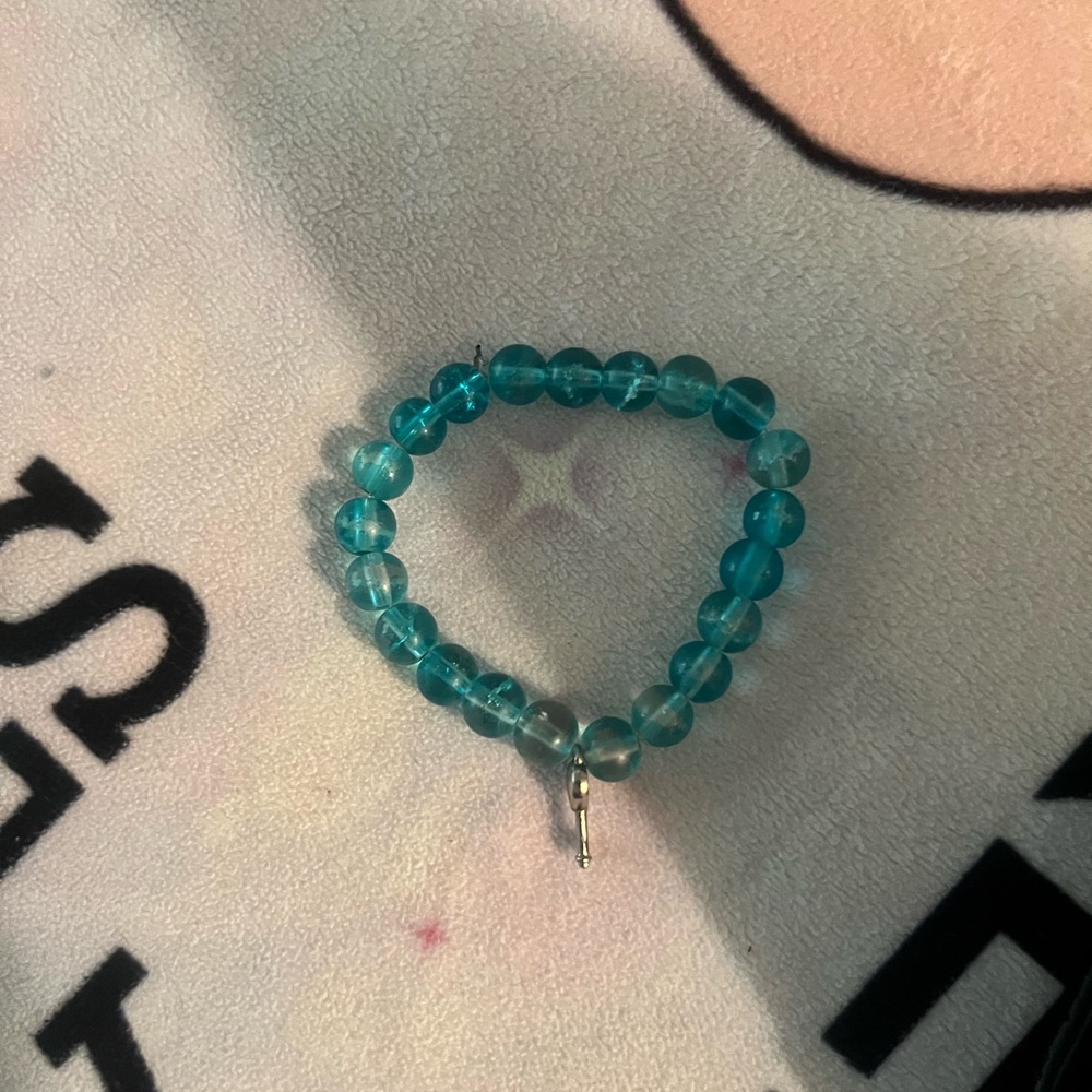 ~ bracelet seller , USA shipping ! ✈️
c- app acepted .. I sell on mercari & tt !